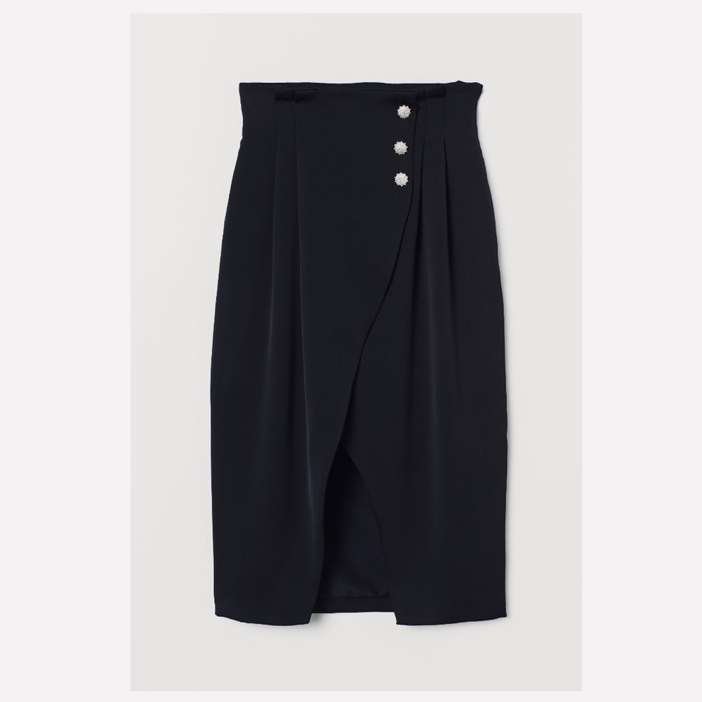 H&M Satin Skirt with Decorative Buttons - Picture 2 of 5